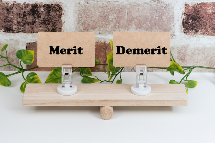 インプラント治療のメリットとデメリット