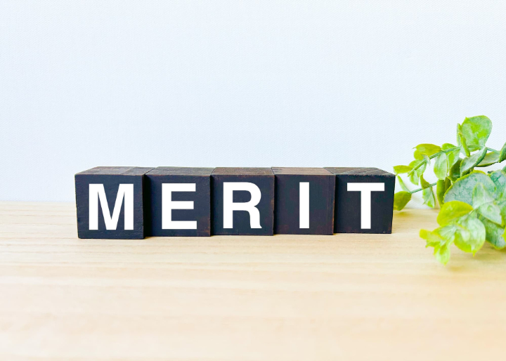 審美歯科のメリットを説明するイメージ