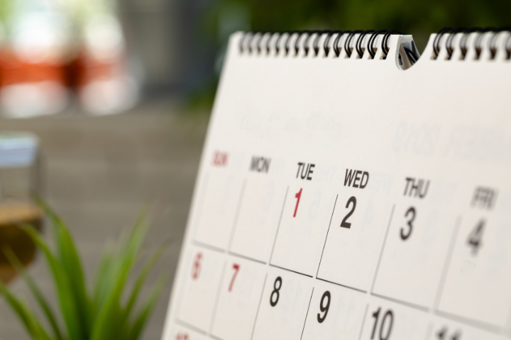 ワイヤー矯正で出っ歯を治す場合にかかる期間のイメージ