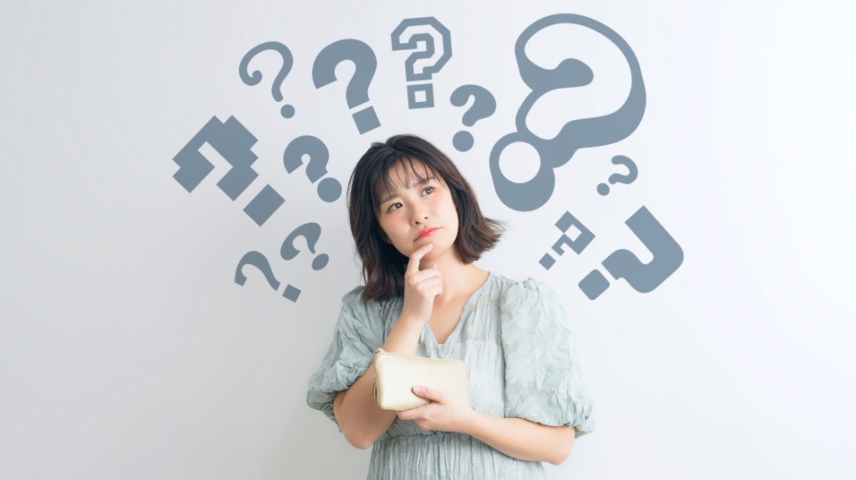 大人の出っ歯は矯正できるかを考える女性