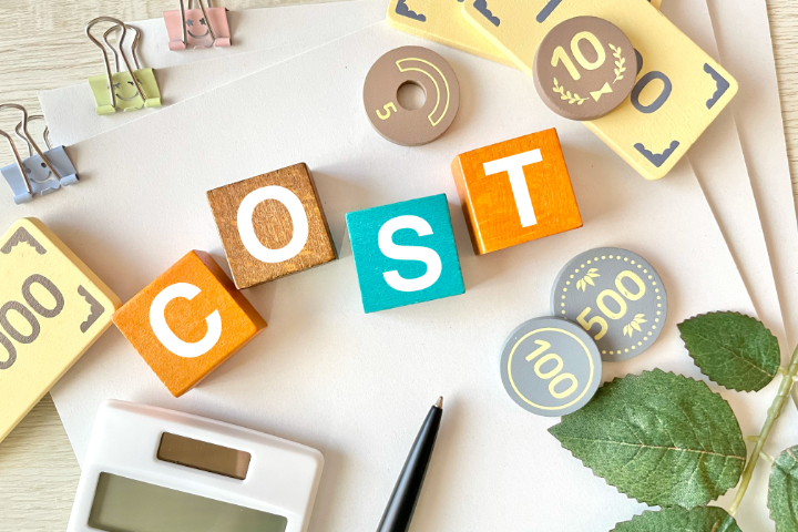 審美歯科で前歯をキレイにする場合にかかる費用