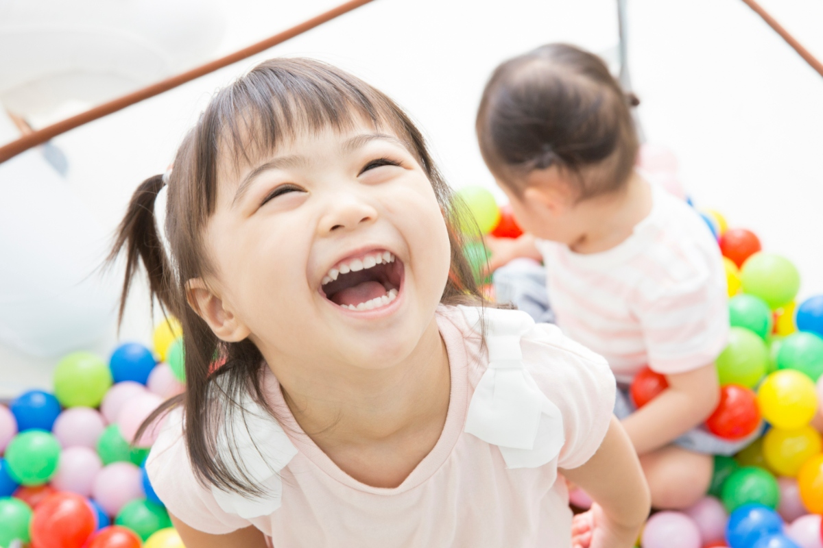 小児矯正をして歯並びが綺麗になった子ども