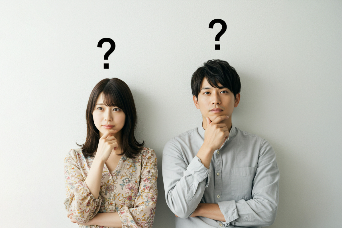 子どもでもフッ素は安全に使用できるのかを考えている男女