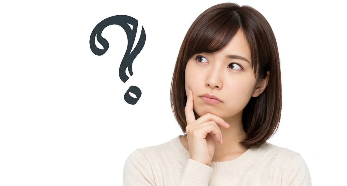 セラミックの歯の色は選べるのか考えている女性