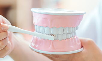 歯ぎしり・食いしばり